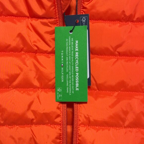 Tommy Hilfiger Men’s Small Lightweight Thermal Insulation Packable Puffer Vest - Picture 8 of 12